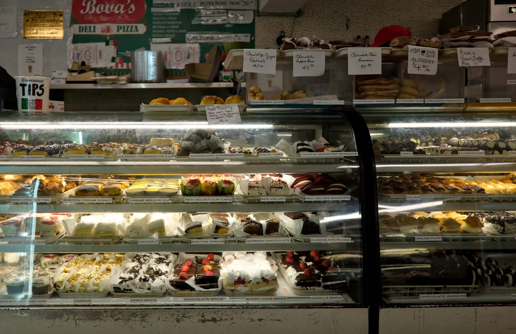 Boston and Cambridge, Unfiltered: A Short Urban Escape Cookie Case at Bova's Bakery