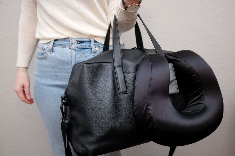15 Smart Hacks to Avoid Baggage Fees by Traveling with Just a Personal Item 15 Smart Hacks to Avoid Baggage Fees by Traveling with Just a Personal Item